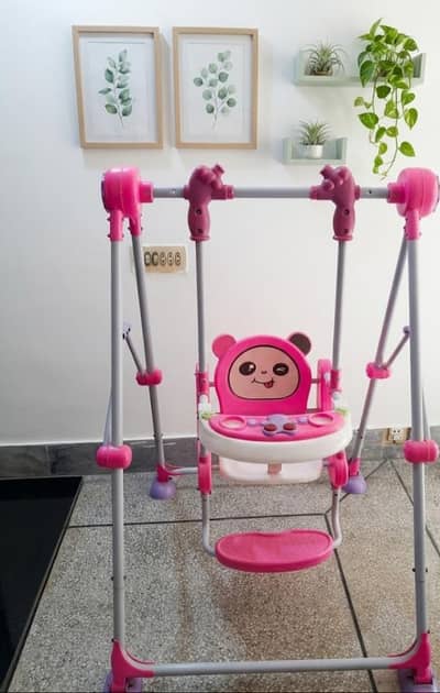 Used Baby Swing in large size available in good condition