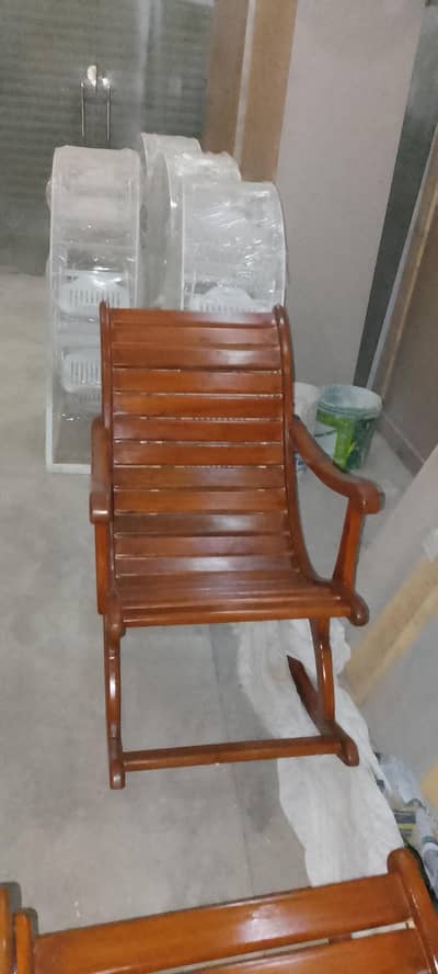 Premium Solid Wood Rocking Chair / Aaram Chair (Excellent Condition)