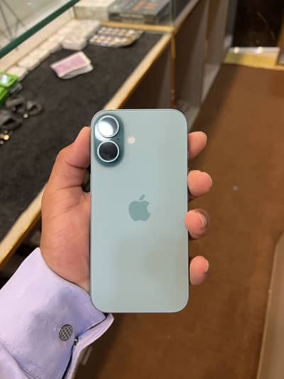 Apple iPhone 16