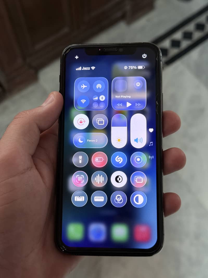 Apple iPhone 11 Pro 0