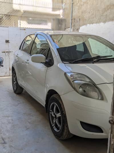Toyota Vitz 2010