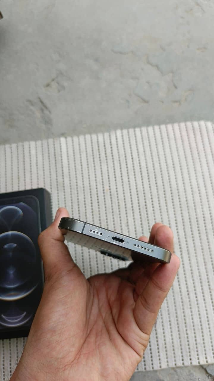 Iphone 12 Pro Max 1