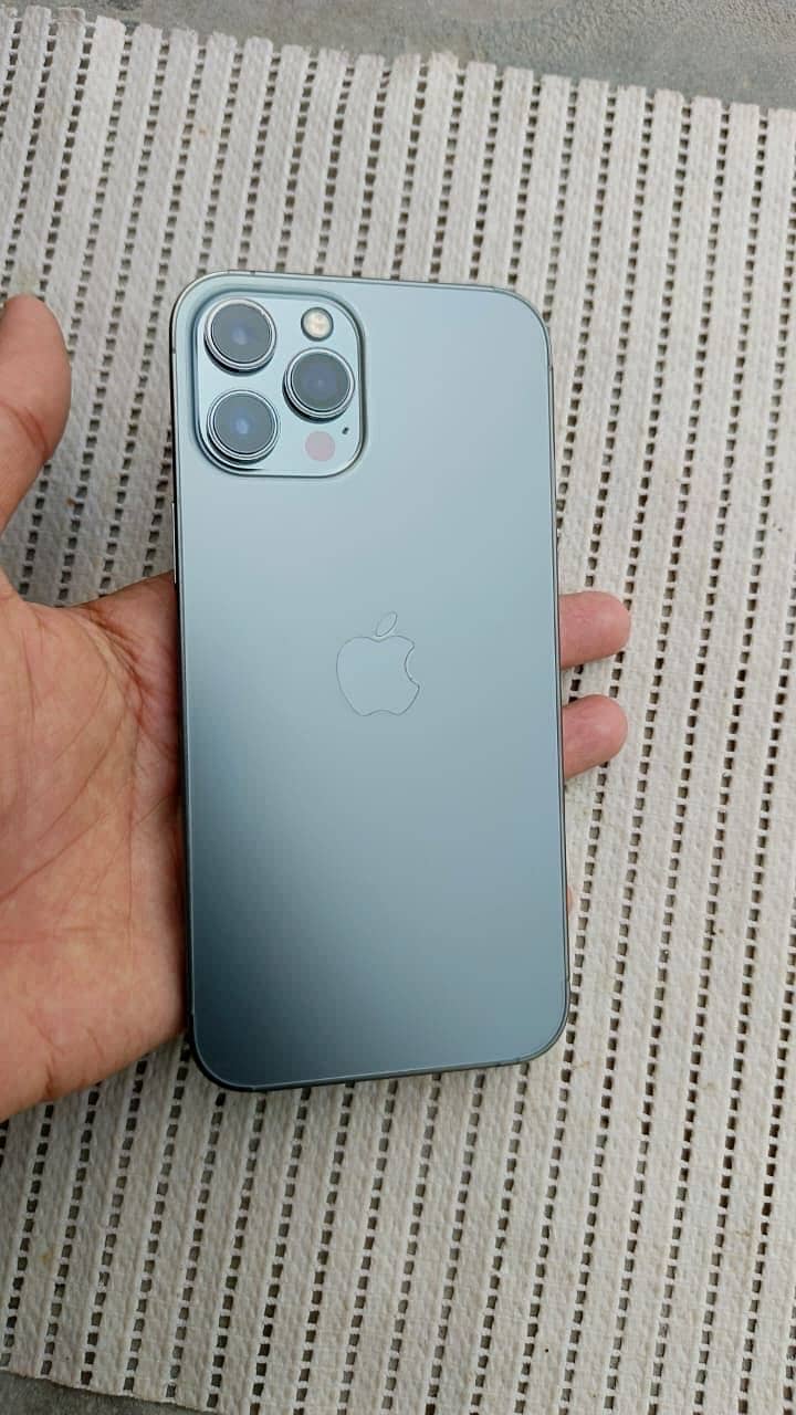 Iphone 12 Pro Max 4