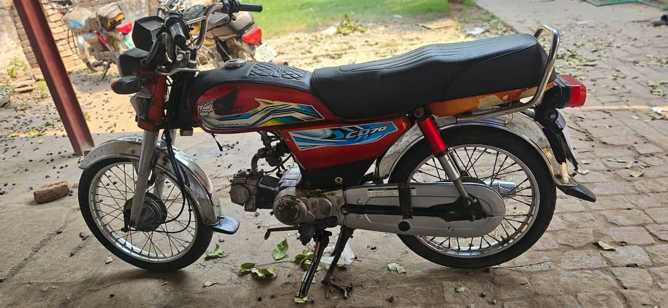 CD70 17model 13