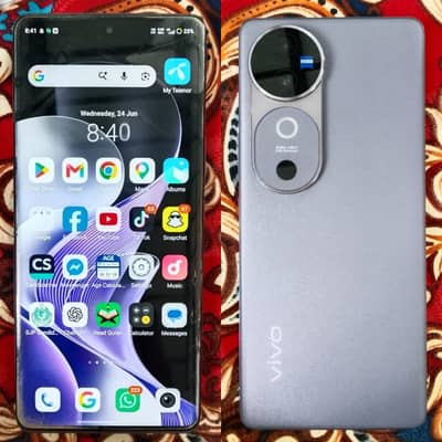 Vivo V40