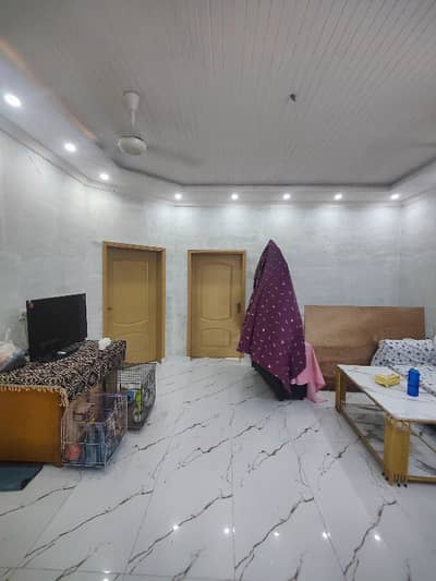 10 Marla 1st Floor Available For Rent In Dream Gardens Lahore Ph 2