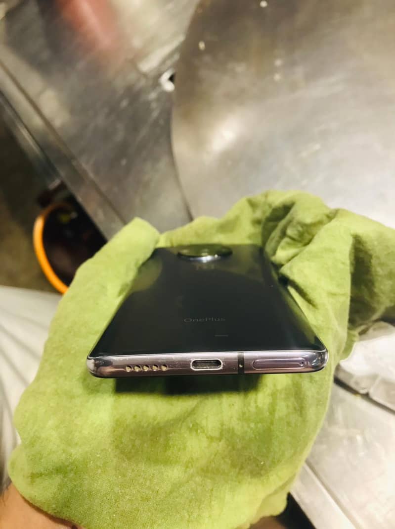 One Plus 7T 1