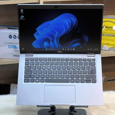 Dell  Latitude 5440  Core i7  13thGen |  16/256GB  Buisness Laptop