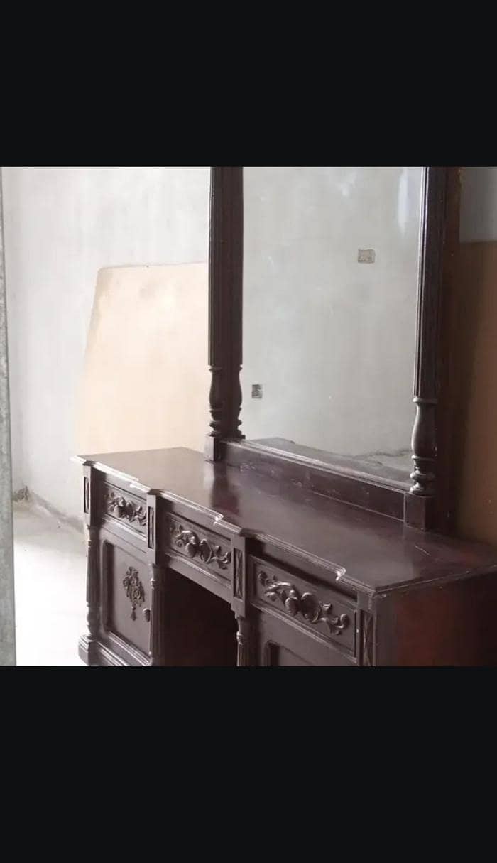 Dressing table (chinoti) 1
