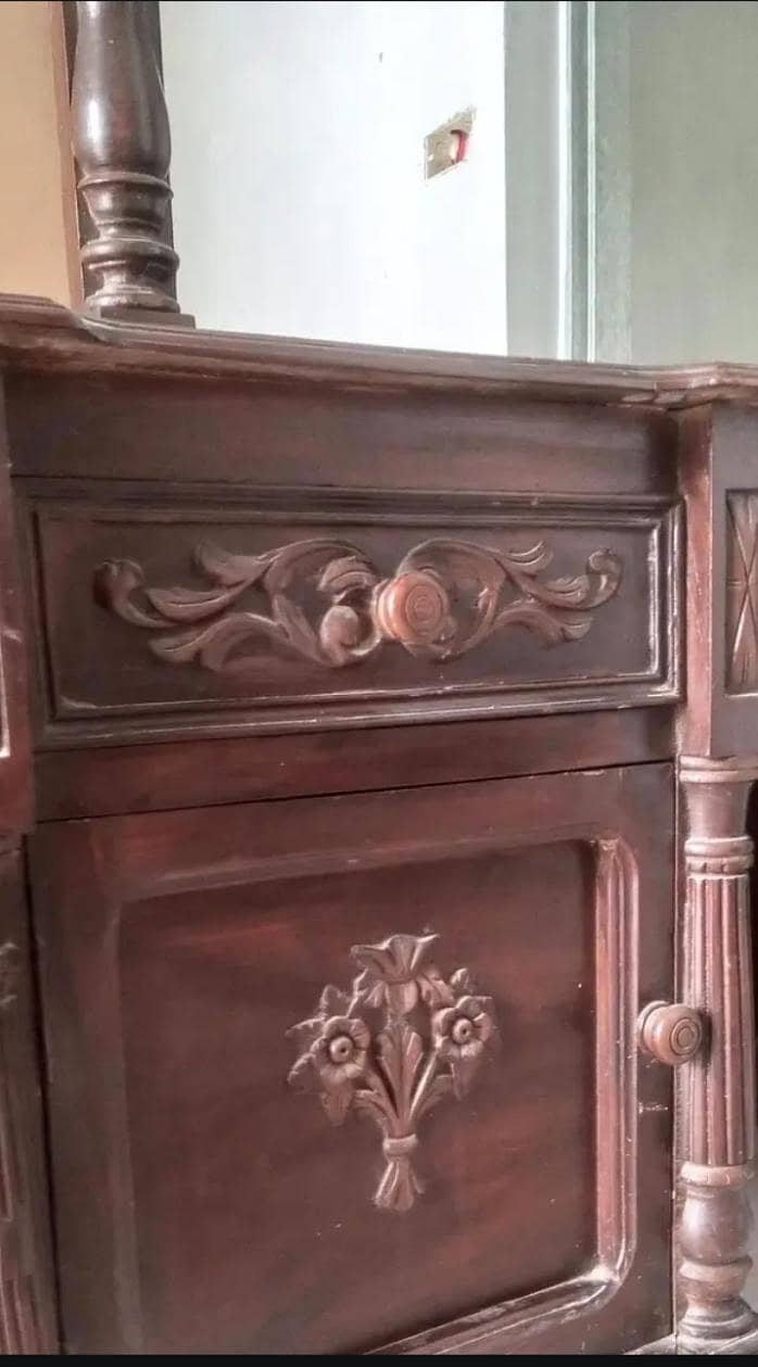 Dressing table (chinoti) 3