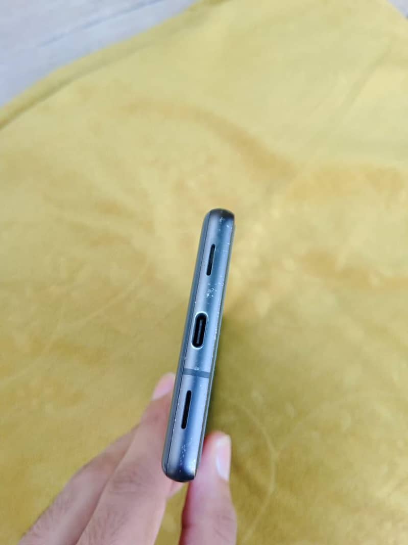 Google Pixel 7a 4