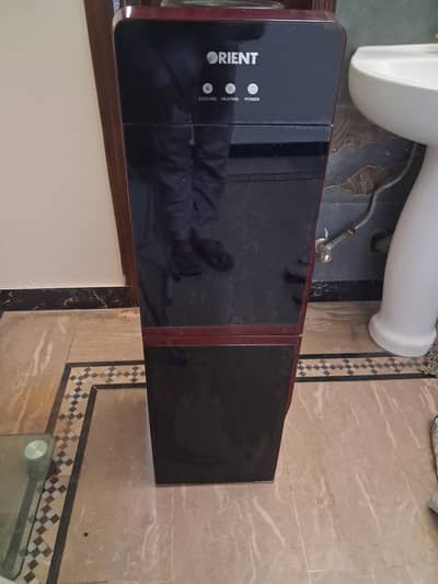 Water dispenser with 10/8 condition.