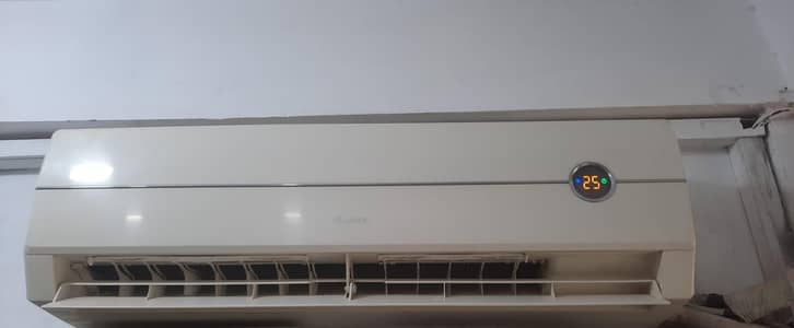 Gree split ac forsale simple