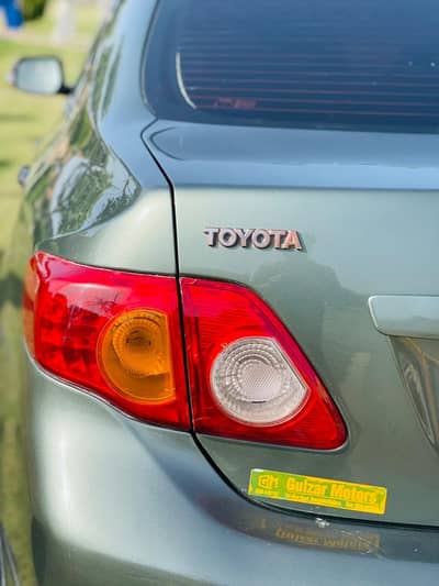 Toyota Corolla GLI 2011