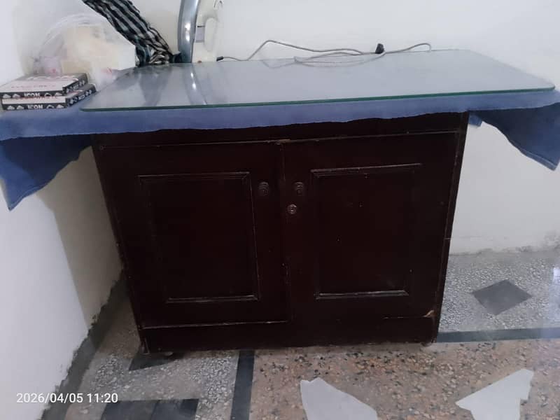 table set  dressing  iron  table 4