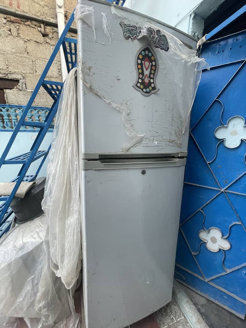 Refrigerator 0