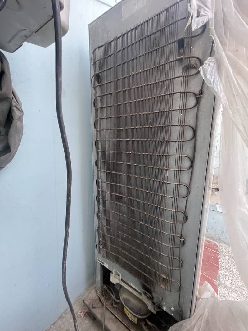 Refrigerator 5