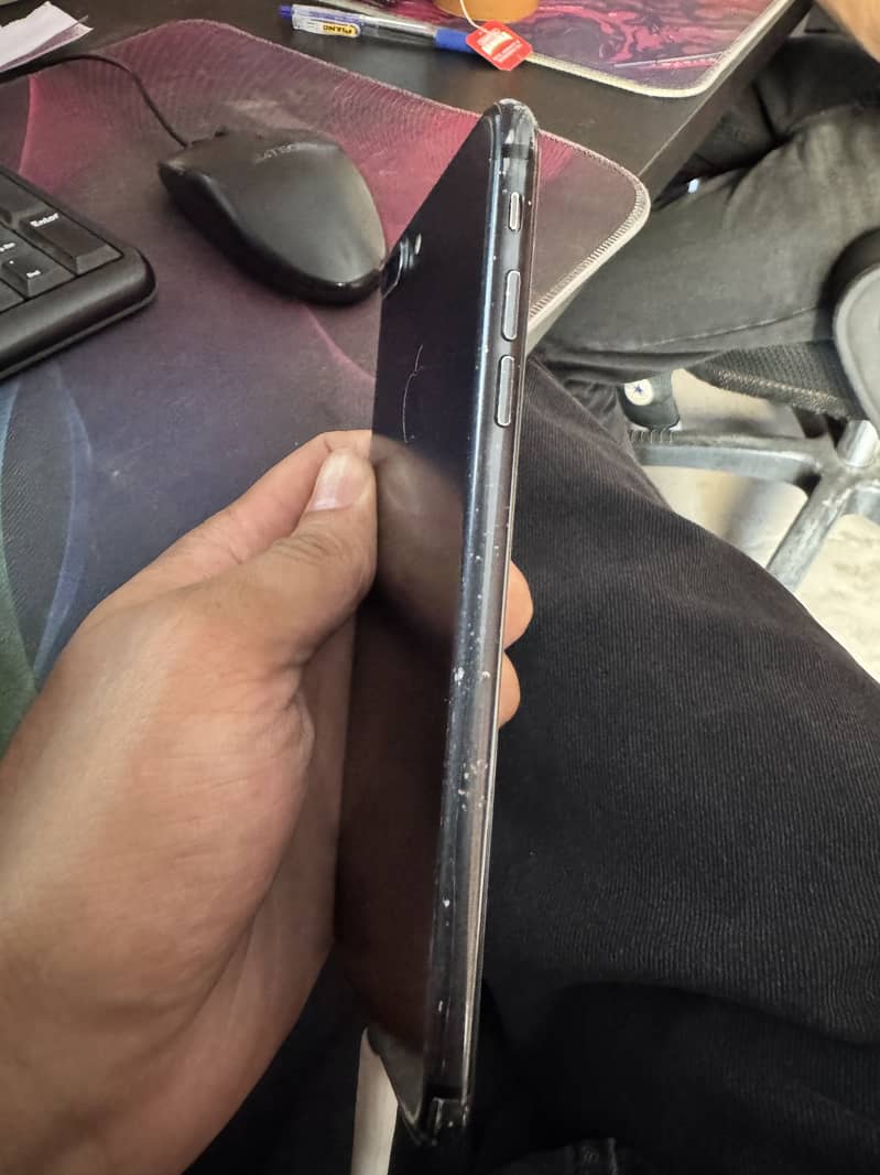 Apple iPhone 7 Plus 5