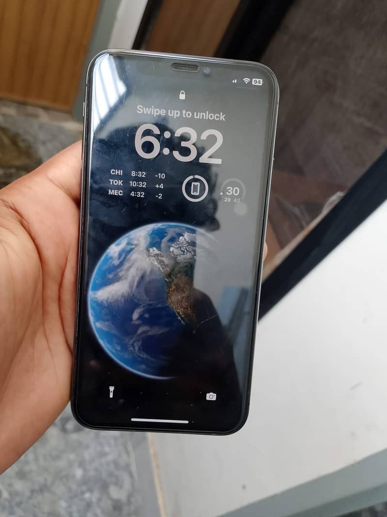 Apple iPhone X 3