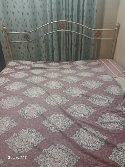iron bed