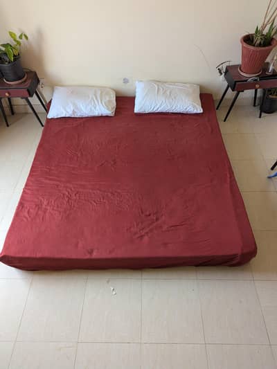 King size spring mattress 4 years used