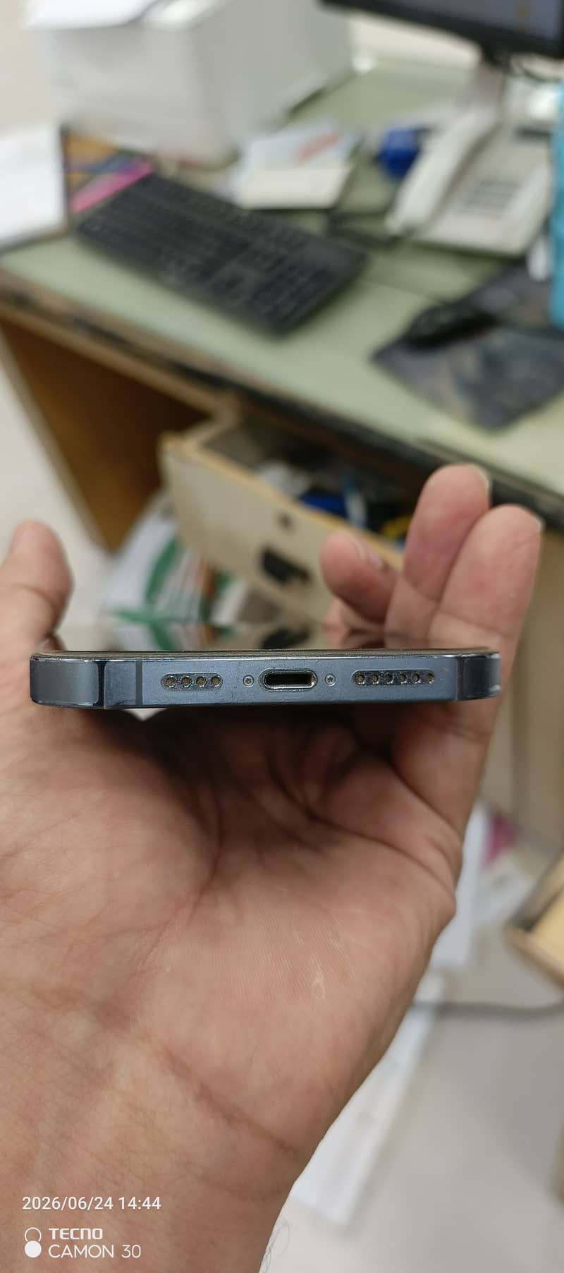 Apple iPhone 13 Pro Max 4