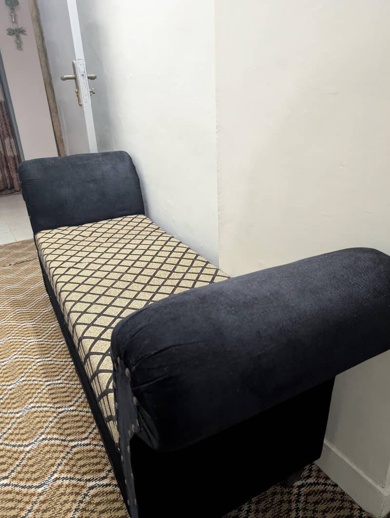 Sethi sofa 5