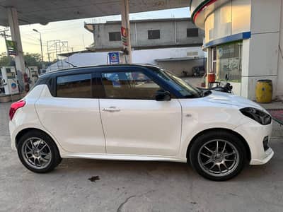 Suzuki Swift 2022 GL CVT