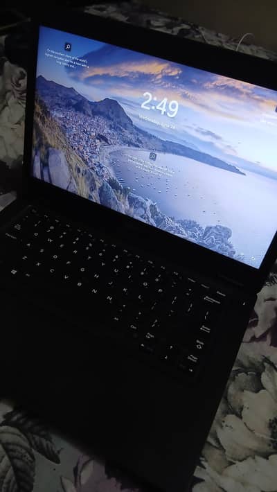 Dell Latitude 5480 Core i5 7th generation 8GB Ram 256 SSD urgent sale