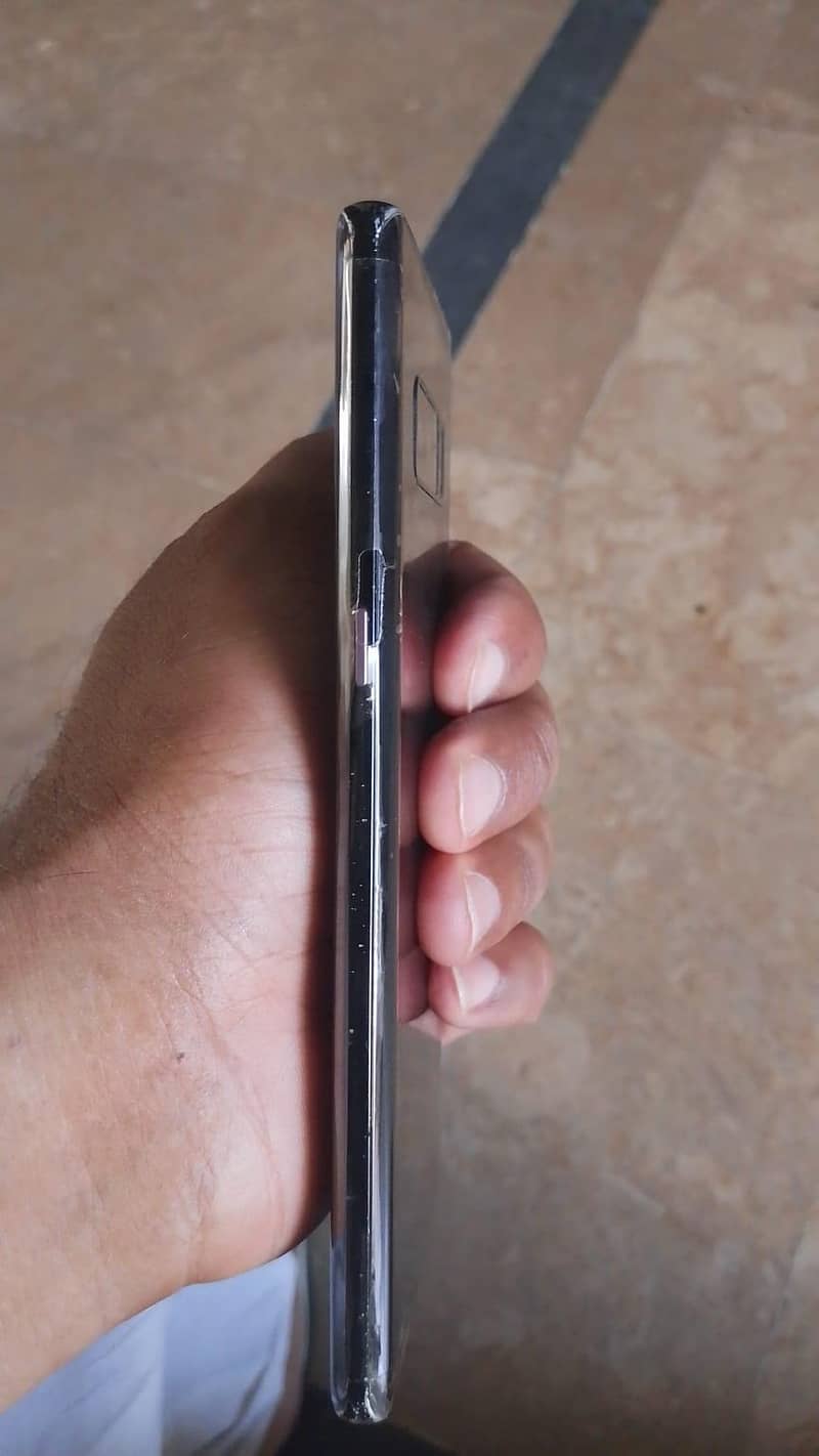 Samsung Mobile Note 8 3