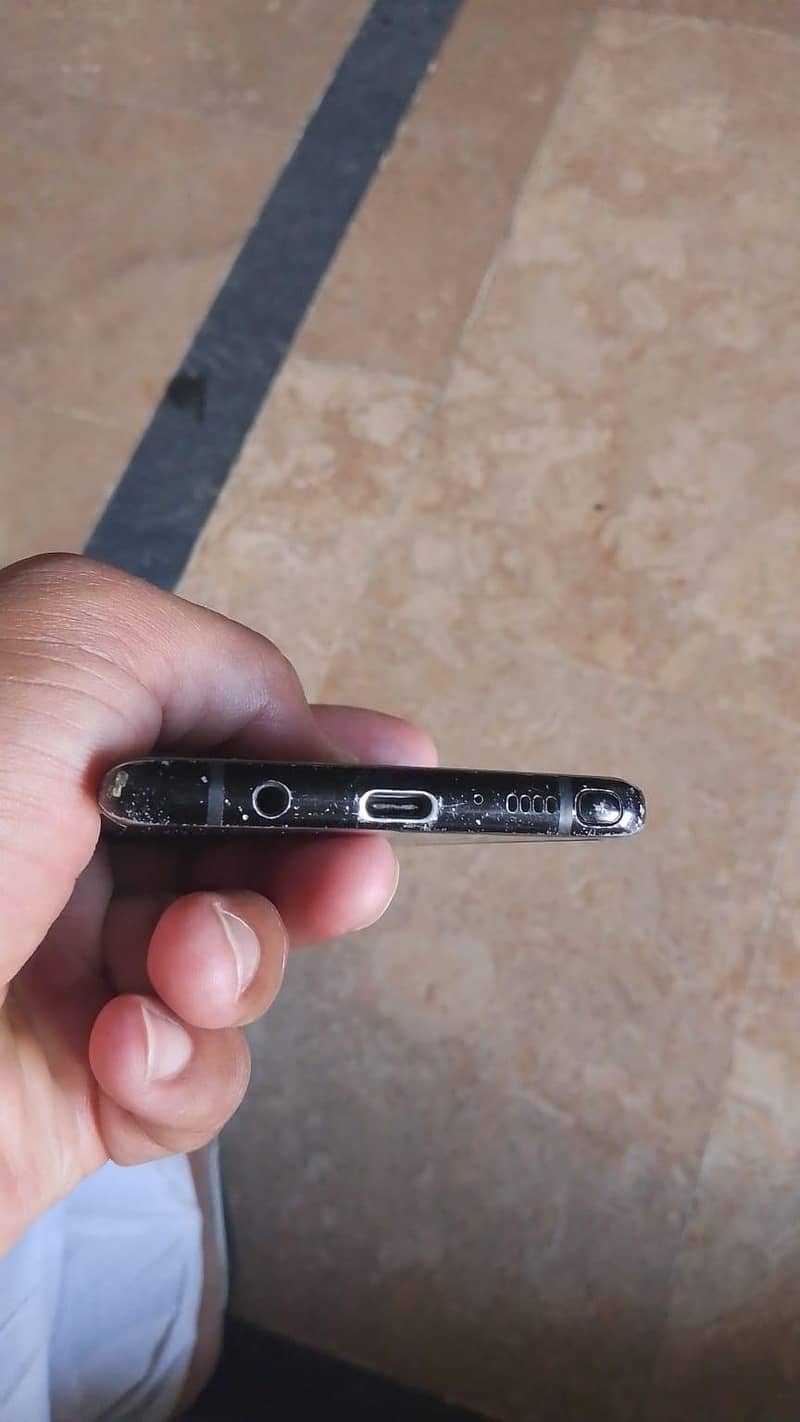 Samsung Mobile Note 8 5