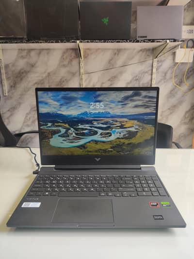 HP victus Gaming laptop RTX 4050 Ryzen 5 8845HS 16GB RAM 512GB NVME