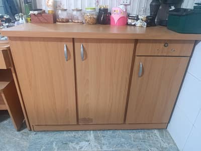 Console Table, 1.5by4 feet, in good condition,