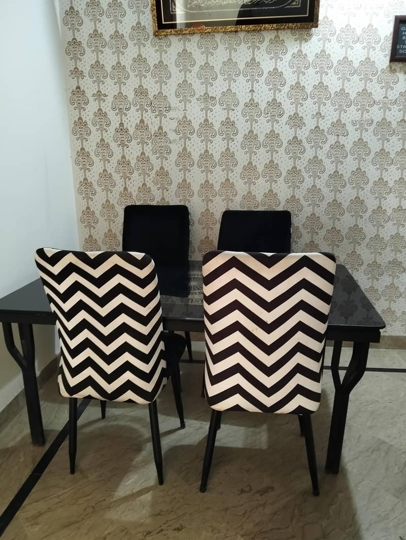 dinning table 1