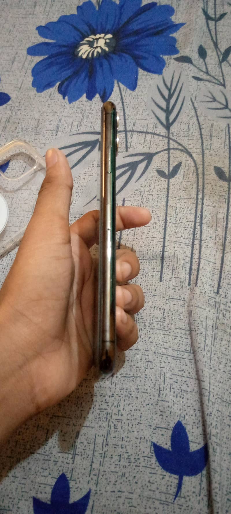 Apple iPhone 11 Pro Max 3