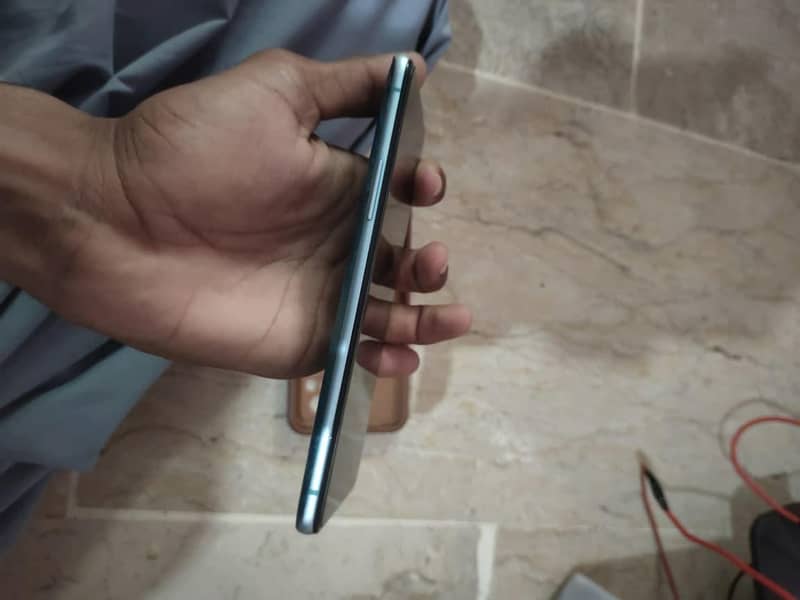 One Plus 8T 4