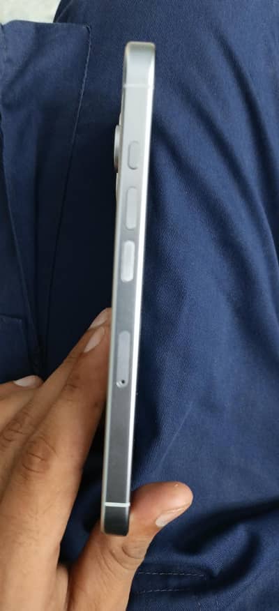 Apple iPhone 16 Pro