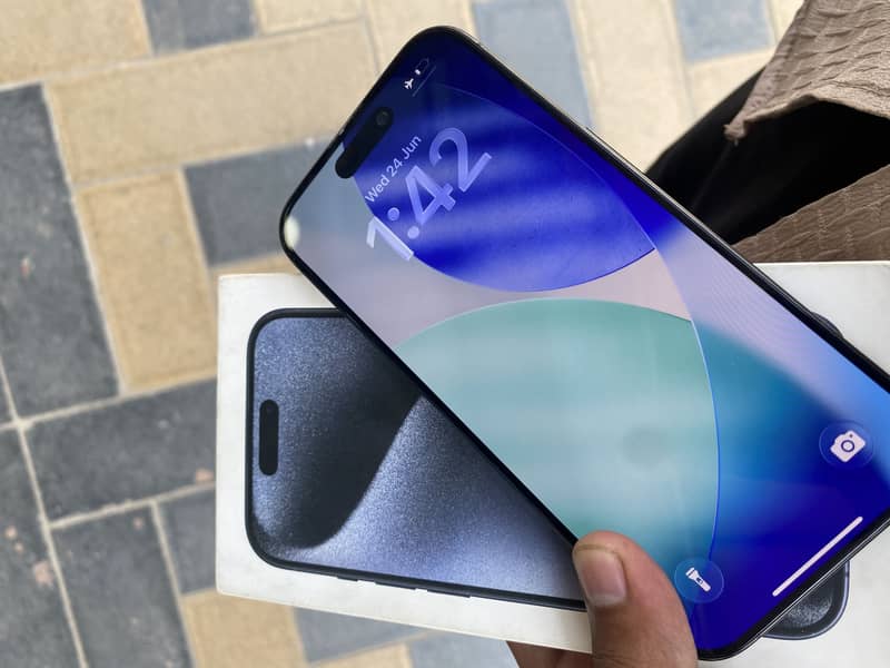 Apple iPhone 15 Pro 1
