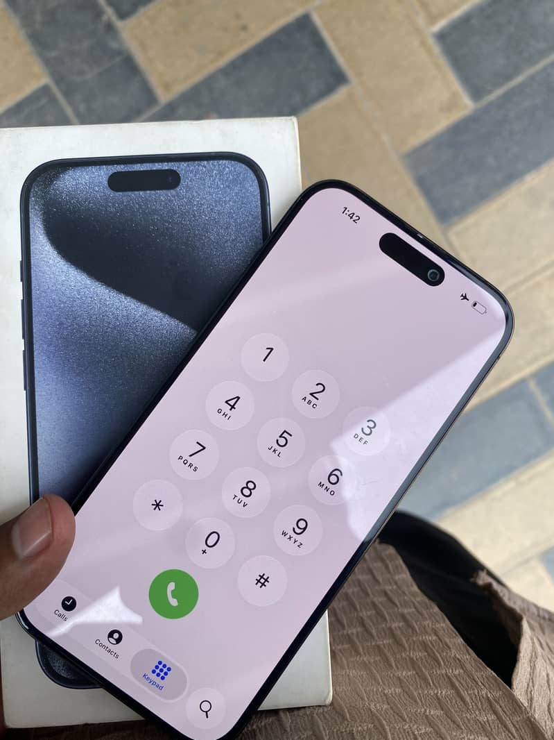 Apple iPhone 15 Pro 2