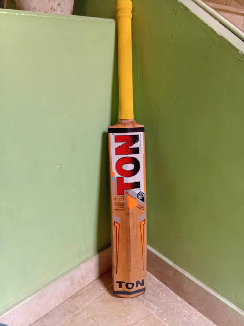 cricket bat 4