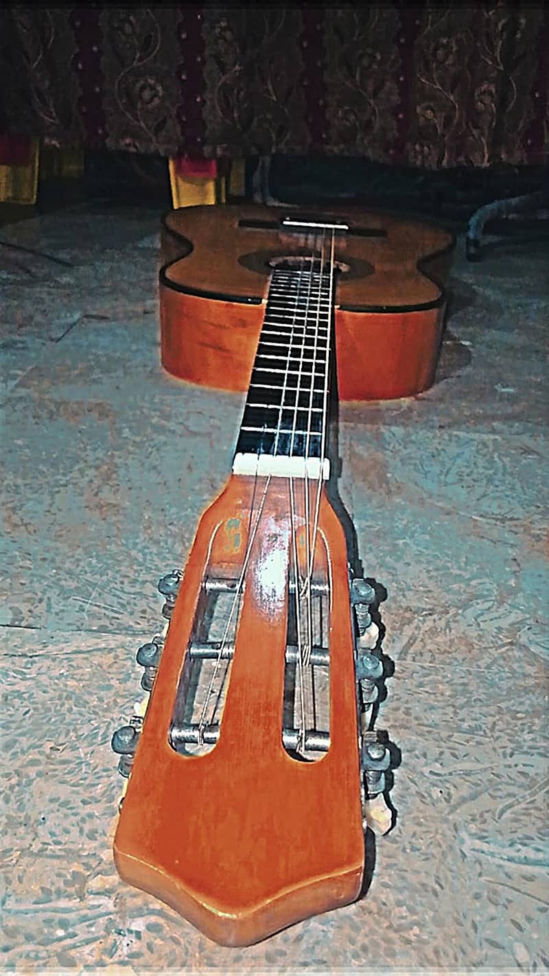 Guitar 3