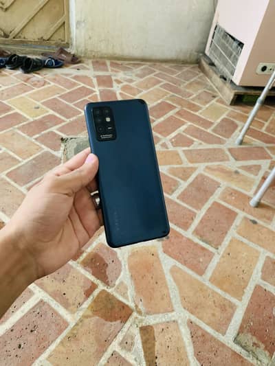 Infinix Note 8i