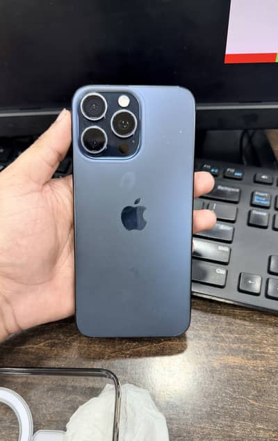 Apple iPhone 15 Pro Max