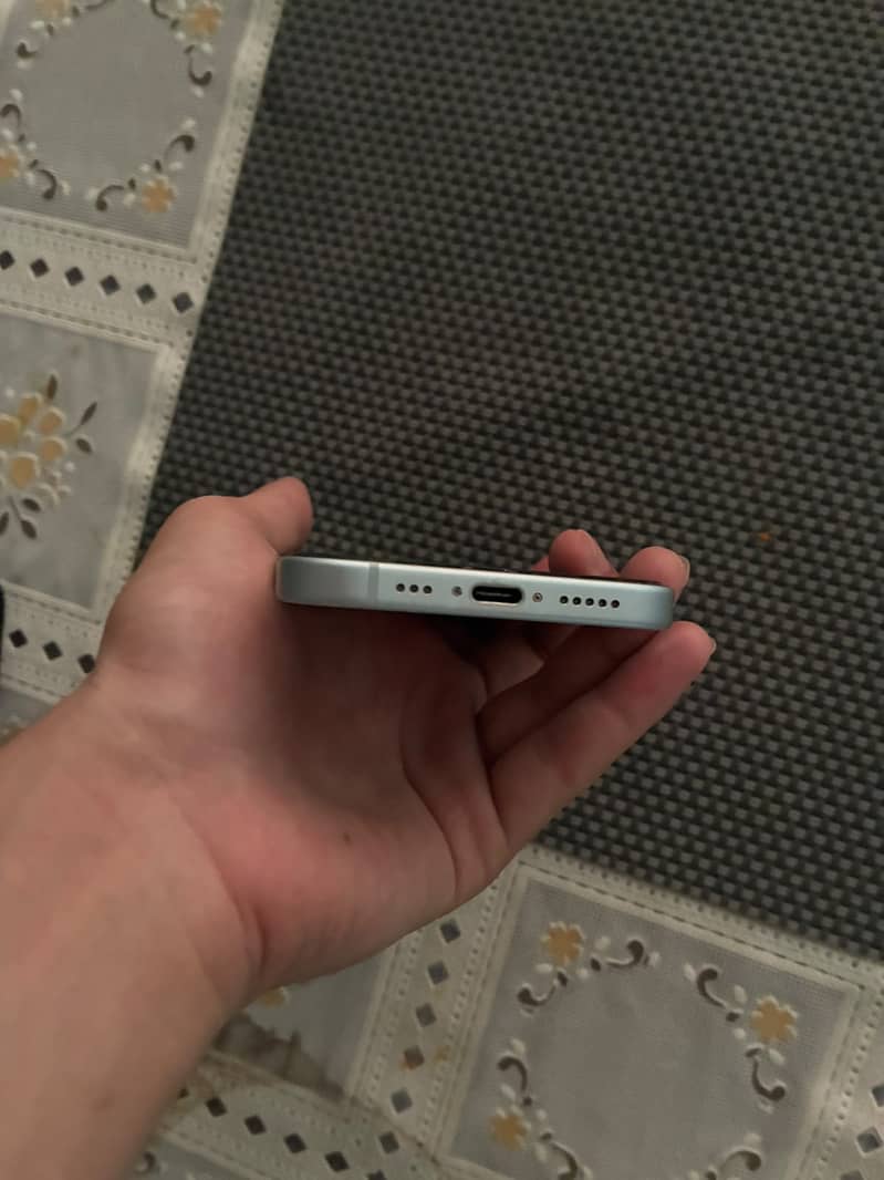 Apple iPhone 15 3