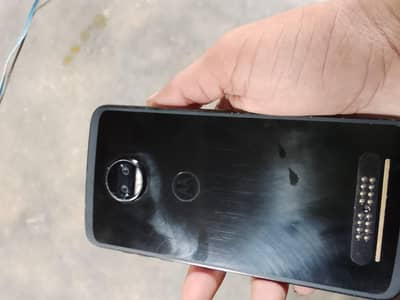 Moto Z 2 Gaming Phone