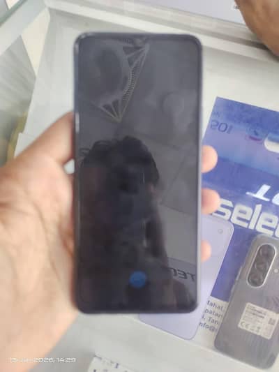 Vivo V21e