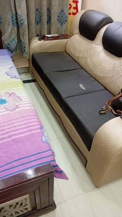 furnished room available for rent