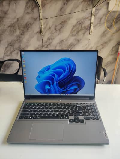 Lenovo Legion 5 gaming laptop RTX 4070 i7 14th gen QHD 165HZ