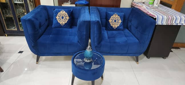 Excellent pair of 1 seater sofas with table