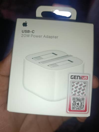 Apple original 20w USB_c power adapter charger box pack Brand New